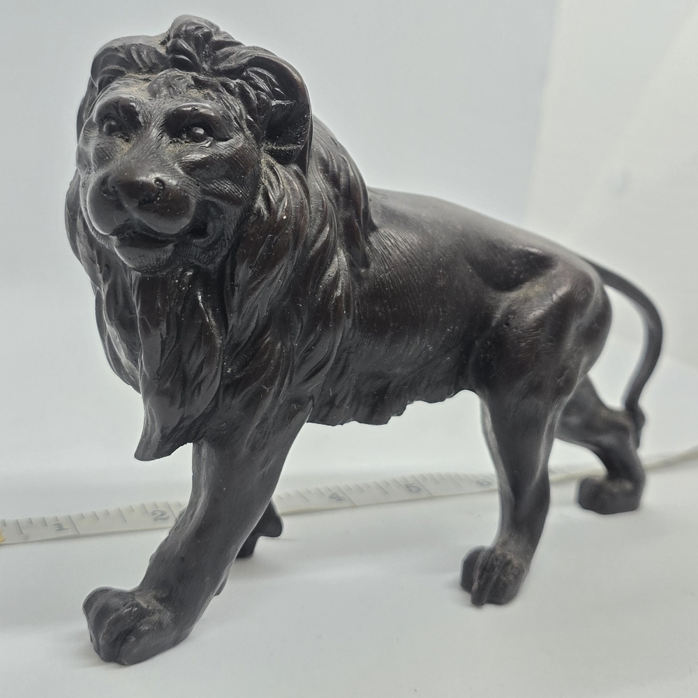 Elegant Black Lion Sculpture 7"x5" Africia